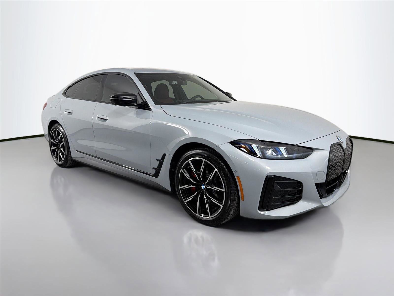 New 2026 BMW i4 xDrive40i w/ M Sport Package AWD/4WD image 3