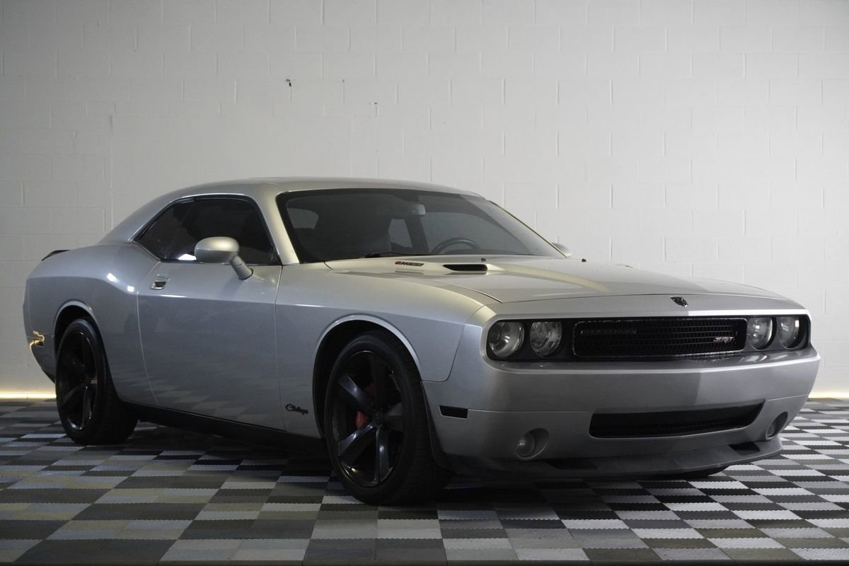 Used 2009 Dodge Challenger SRT8 w/ SRT Option Group II image 8
