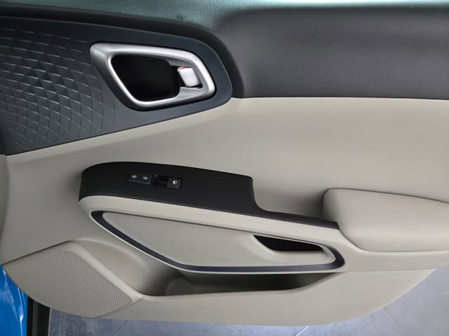 Used 2023 Kia Soul EX image 25
