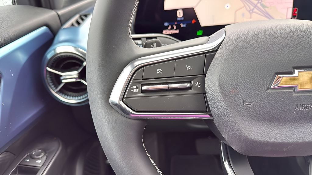 New 2026 Chevrolet Equinox EV LT AWD/4WD image 37