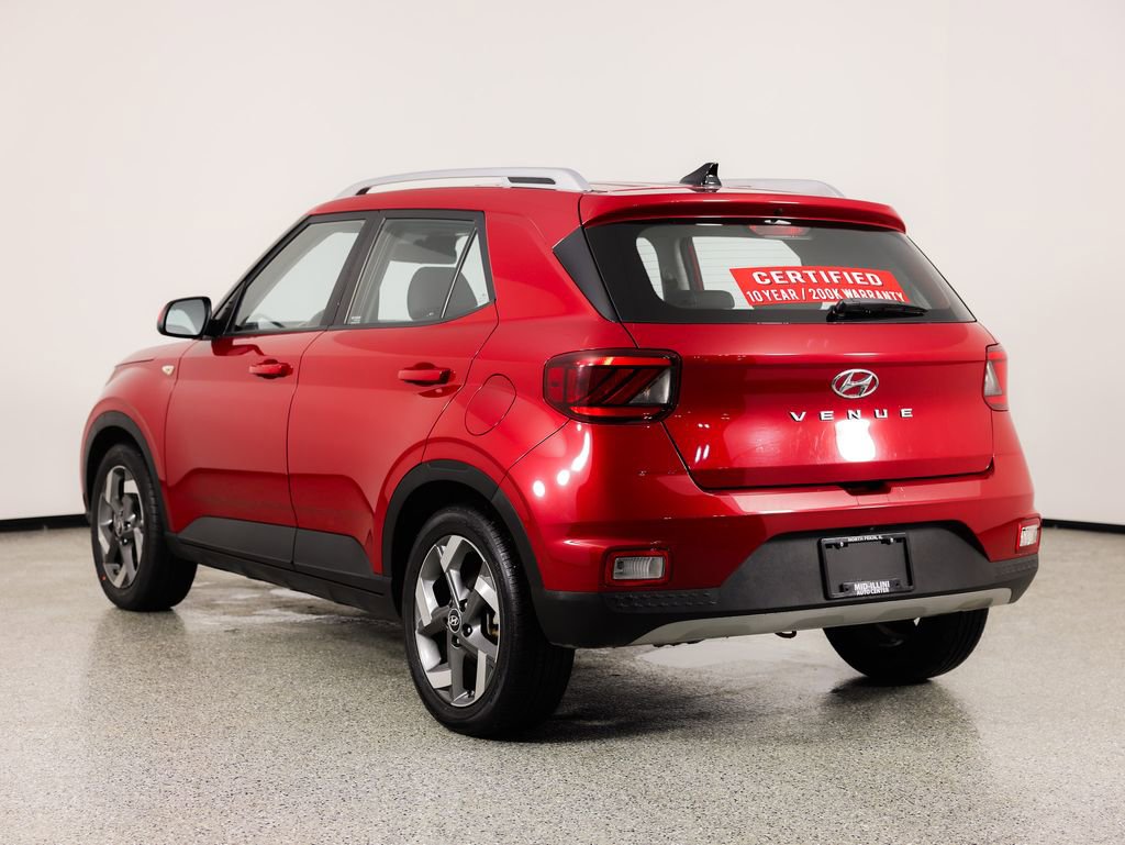 Used 2022 Hyundai Venue SEL image 7