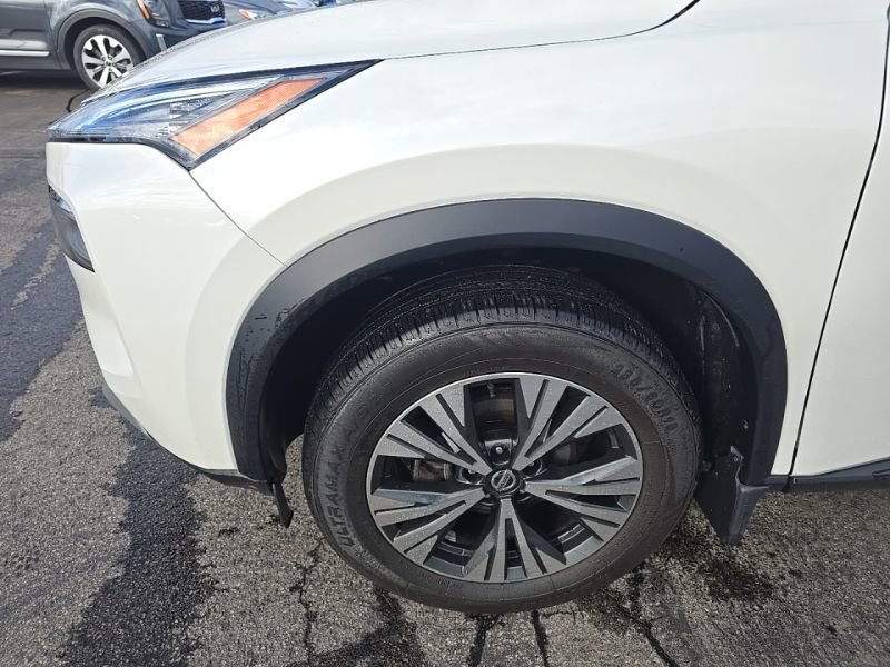 Used 2021 Nissan Rogue SV w/ Premium Package image 10