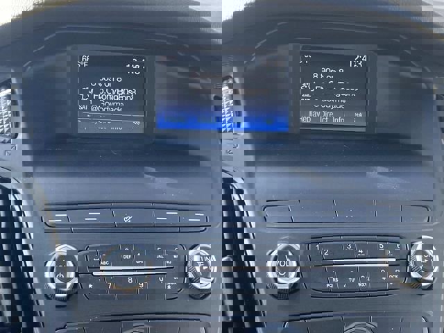 Certified 2018 Ford Focus SE image 24