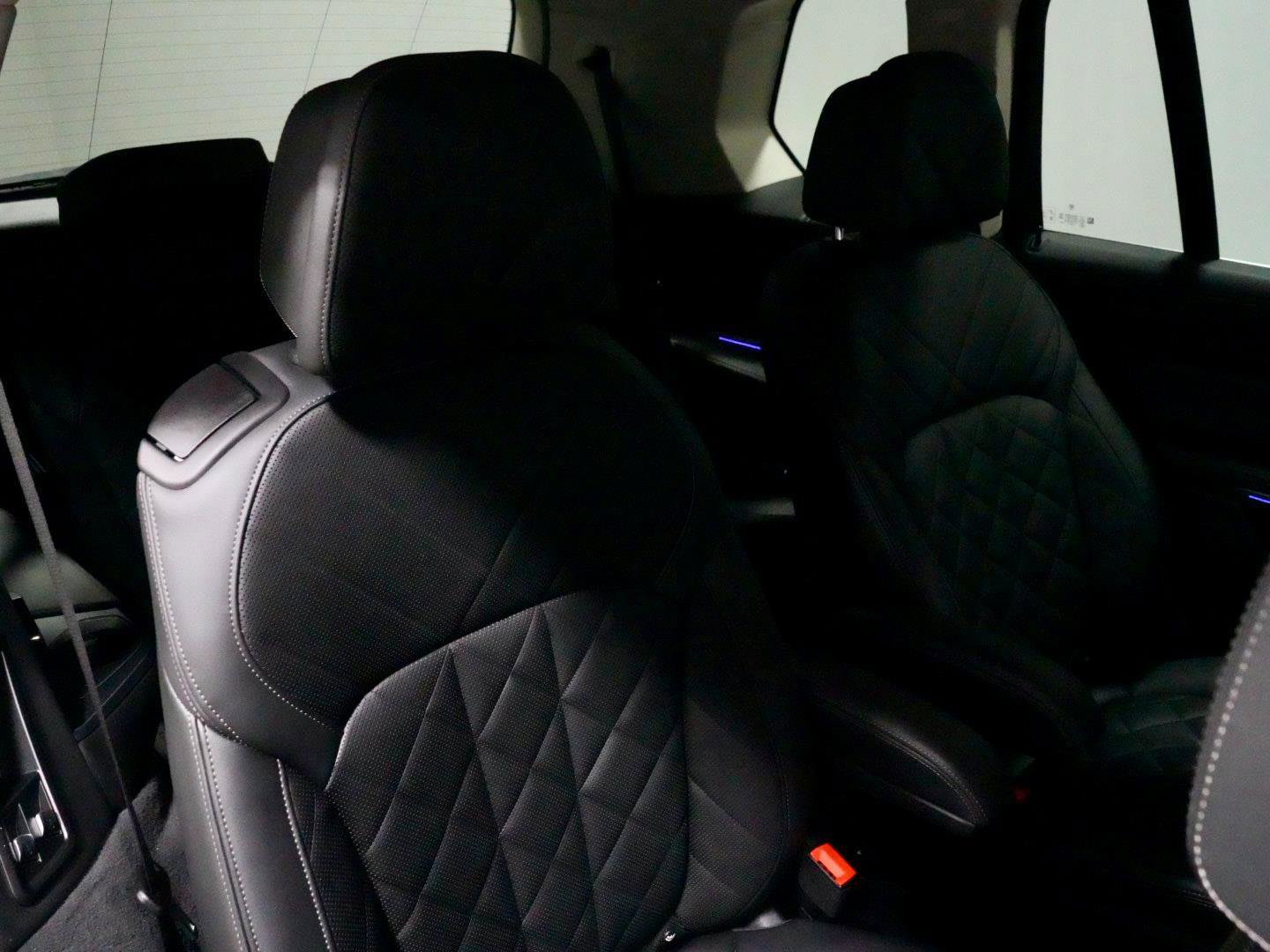 Certified 2023 BMW X7 xDrive40i w/ Parking Assistance Package image 8