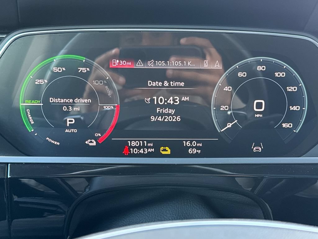 Used 2024 Audi Q8 e-tron Premium Plus w/ Premium Plus Package AWD/4WD image 37