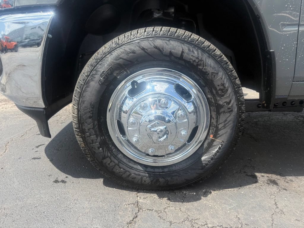 New 2026 RAM 3500 Tradesman w/ Chrome Appearance Group A AWD/4WD image 10