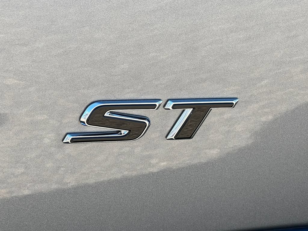 New 2026 Buick Envision Sport Touring AWD/4WD image 2