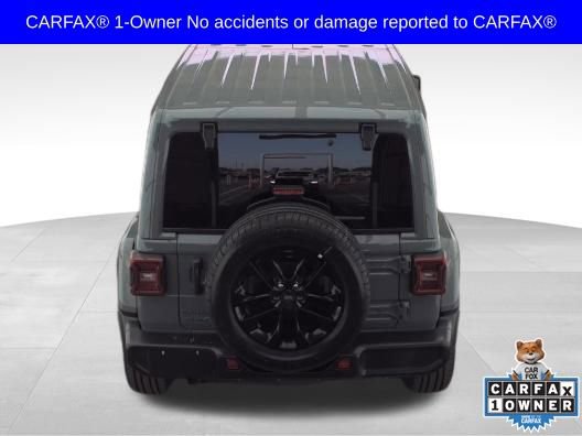 Used 2025 Jeep Wrangler Unlimited Sahara image 4