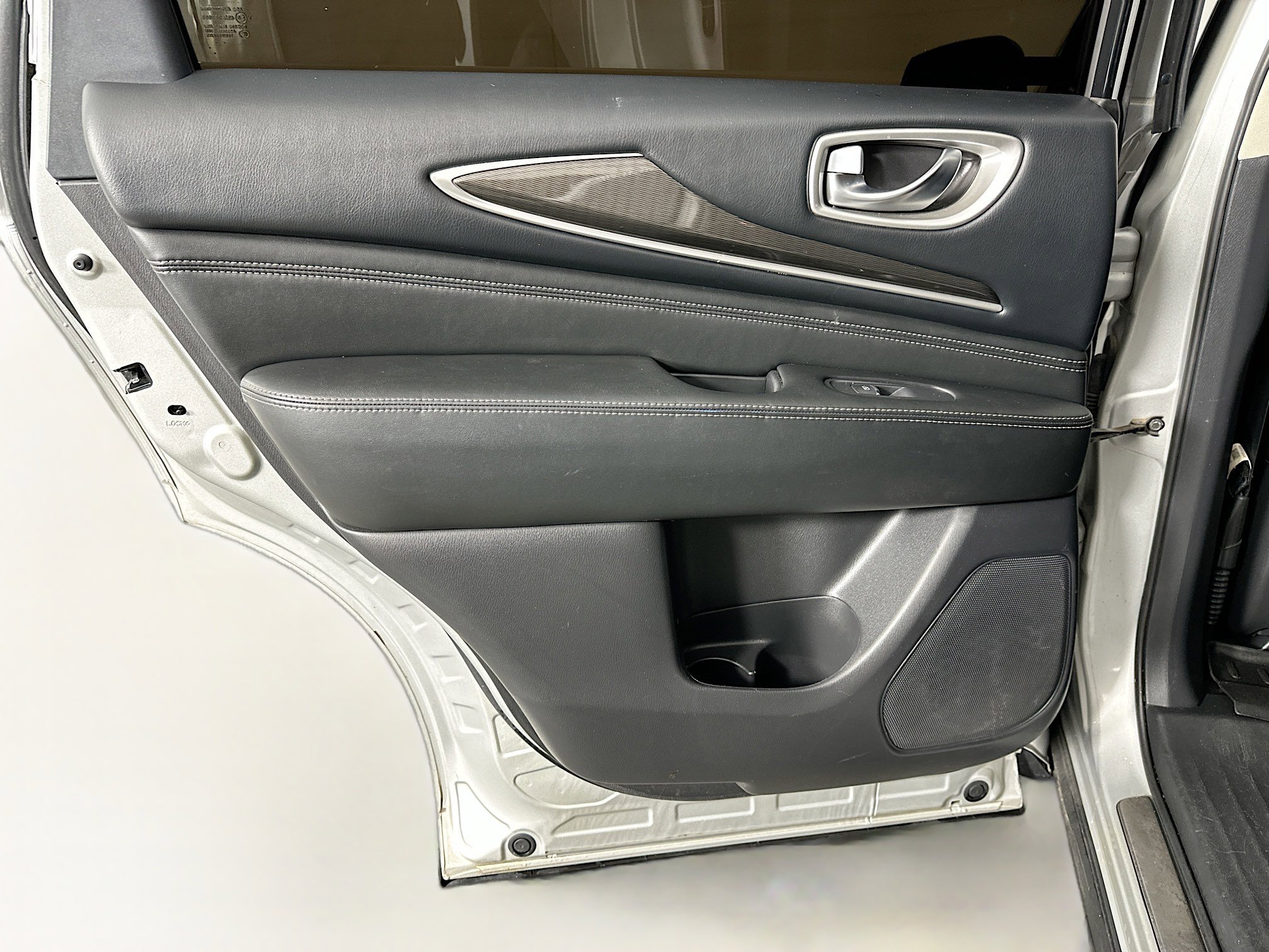 Used 2017 INFINITI QX60 Luxe w/ Premium Plus Package image 28