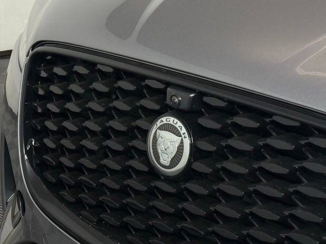 Certified 2026 Jaguar F-PACE R-Dynamic S AWD/4WD image 11