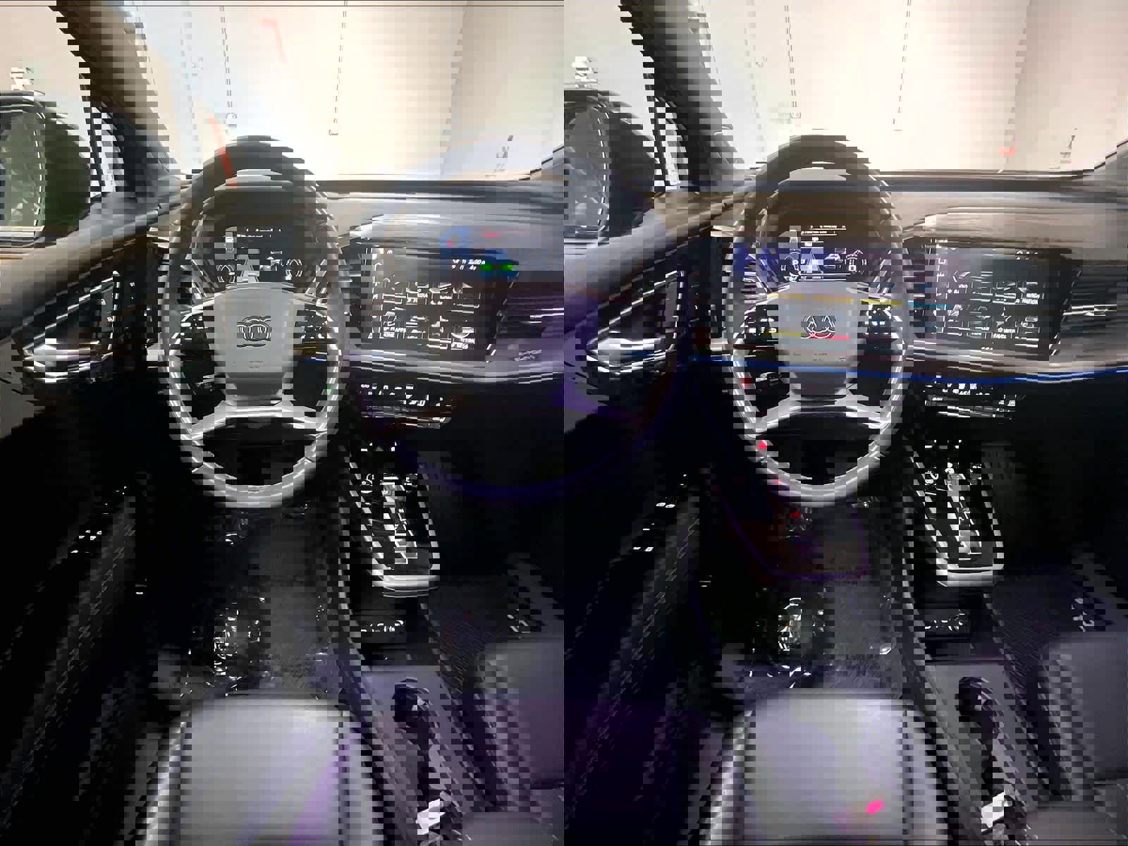 Used 2023 Audi Q4 e-tron Premium Plus w/ Premium Plus image 7