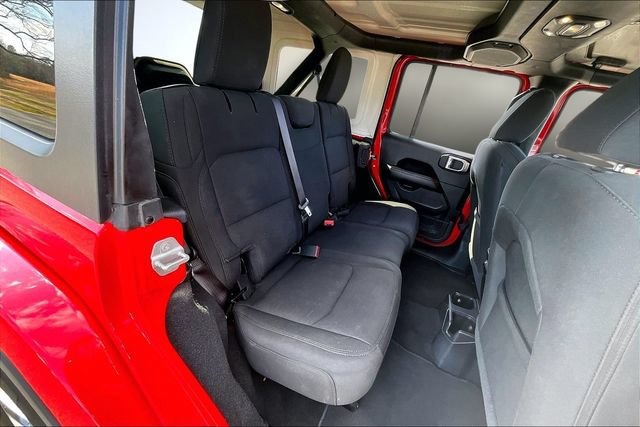 Used 2021 Jeep Wrangler Unlimited Sahara AWD/4WD image 25