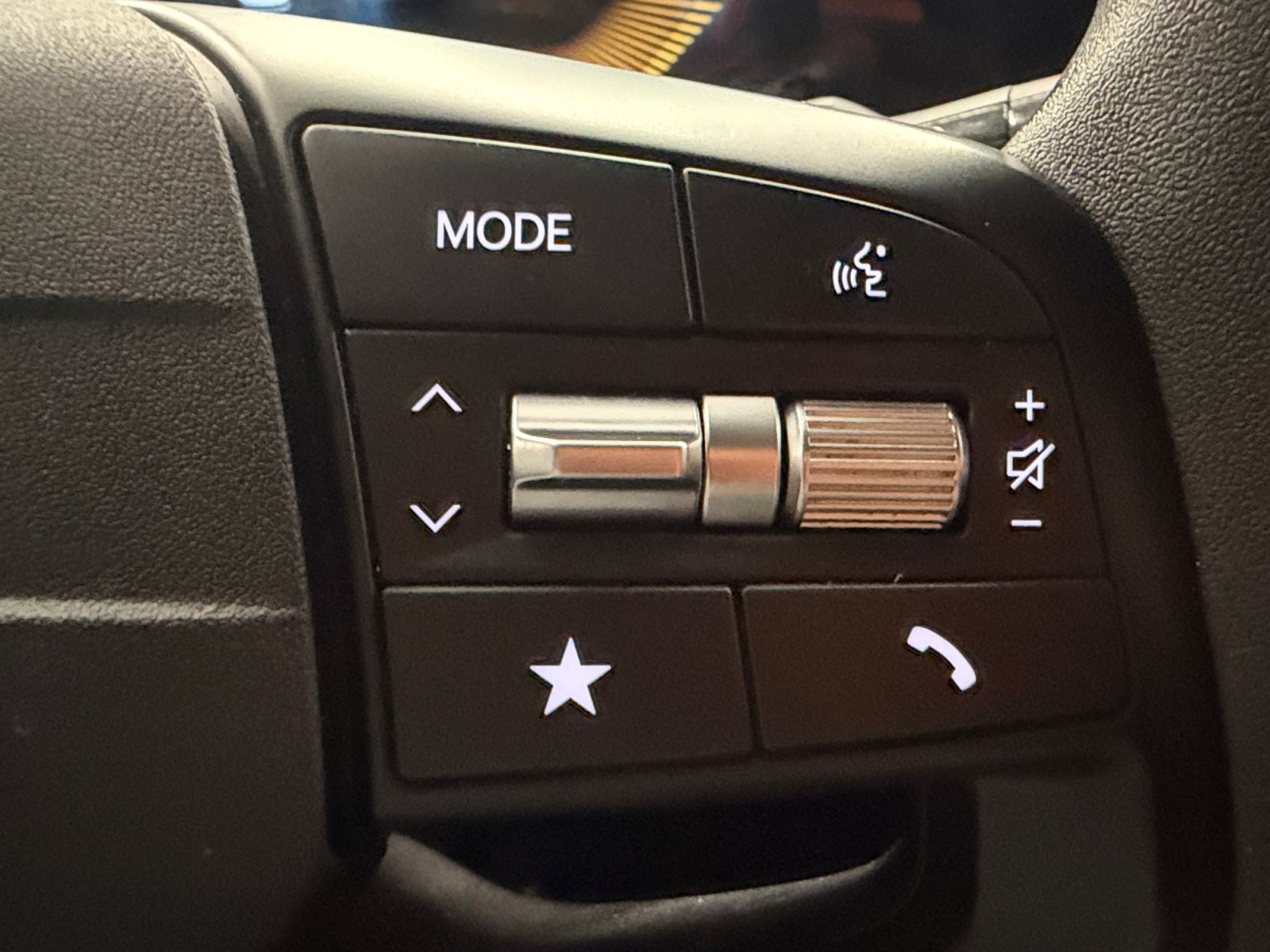 Used 2025 Kia K4 FWD image 18