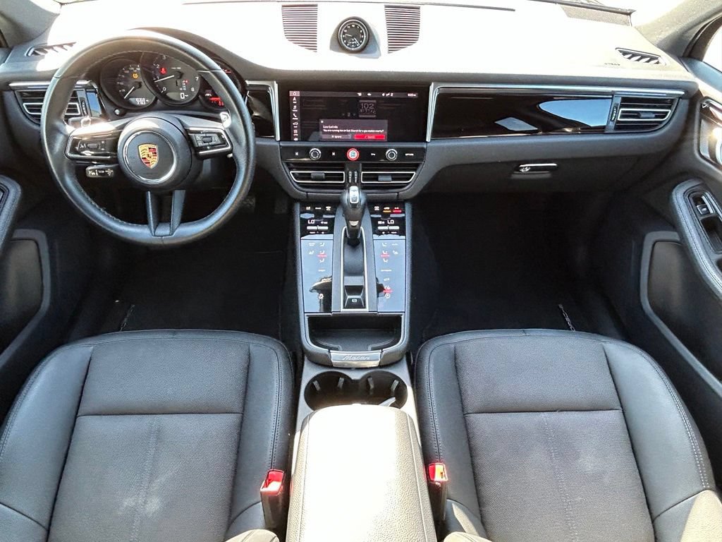 Used 2023 Porsche Macan Turbo AWD/4WD image 10