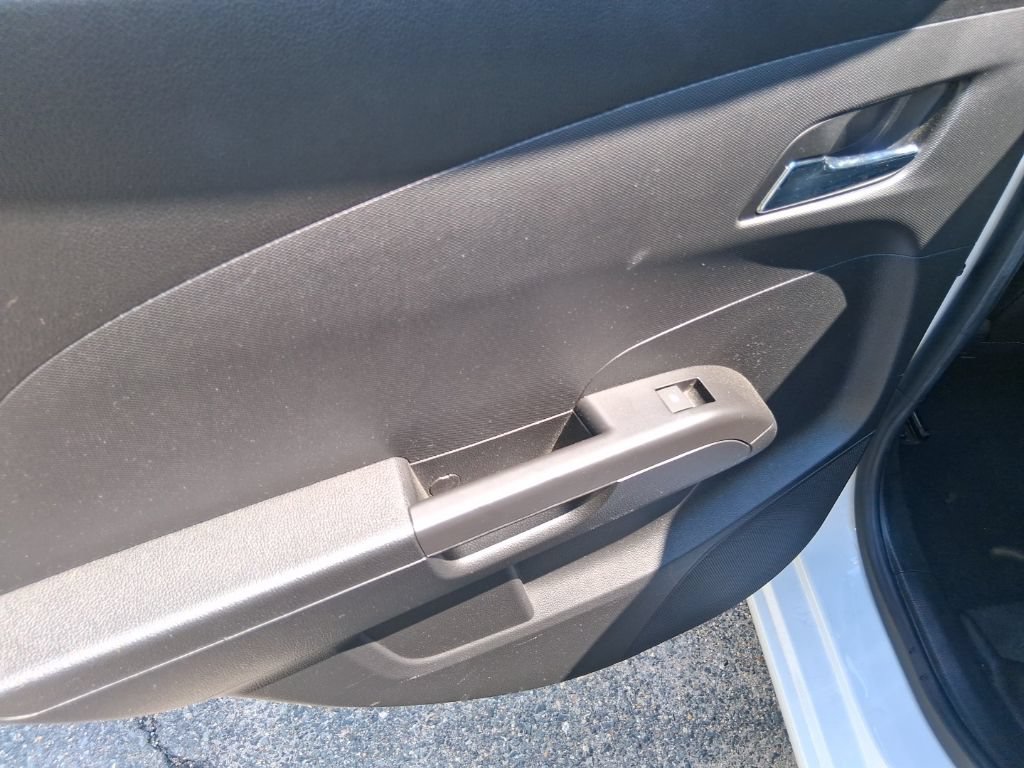 Used 2014 Chevrolet Sonic LTZ FWD image 15