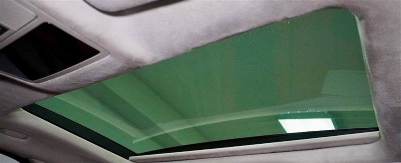 Used 2016 Jaguar XJ L Portfolio image 32