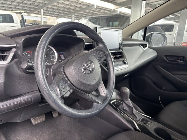 Used 2022 Toyota Corolla LE FWD image 14