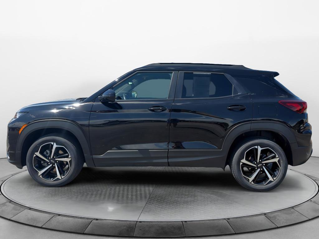 Certified 2023 Chevrolet TrailBlazer RS w/ Convenience Package AWD/4WD image 2