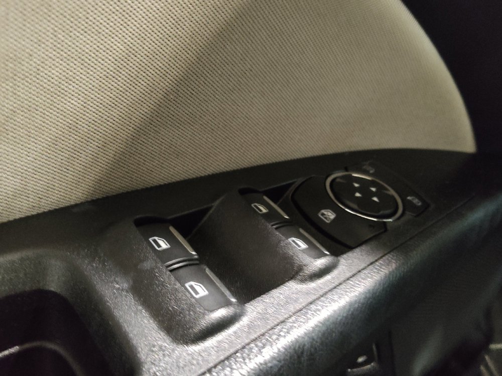 Used 2018 Ford Fusion S FWD image 27