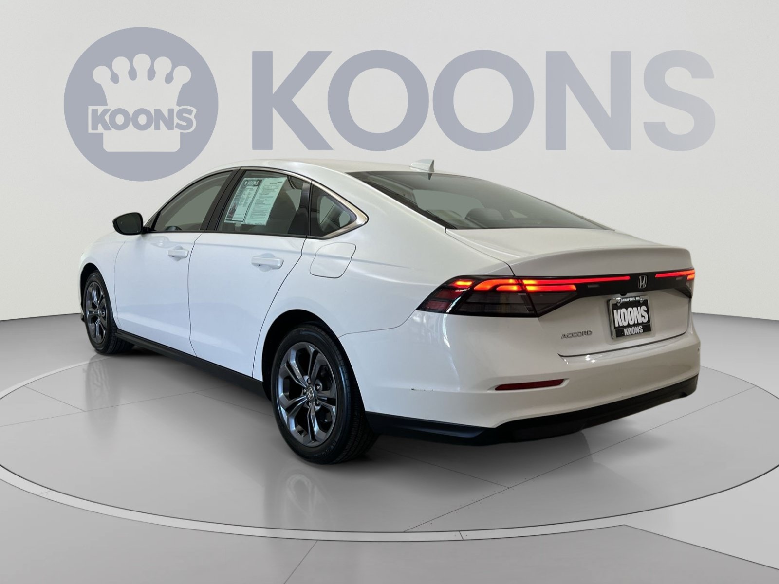 Used 2023 Honda Accord EX image 7
