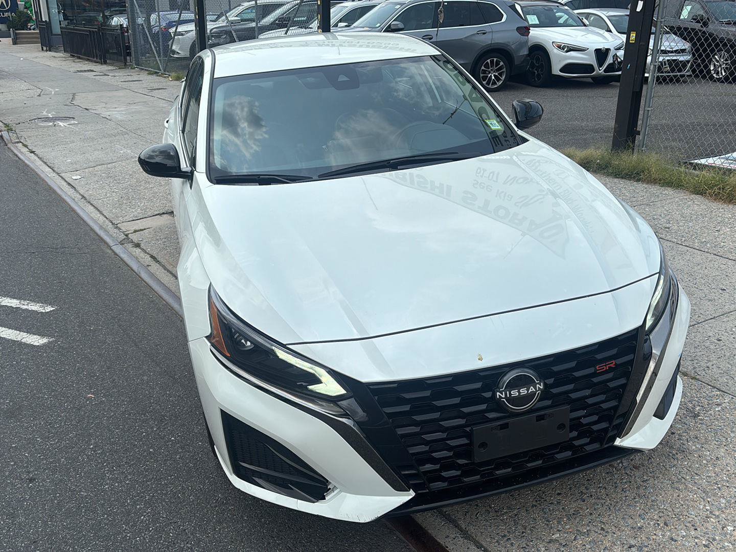 Used 2023 Nissan Altima 2.5 SR FWD image 36