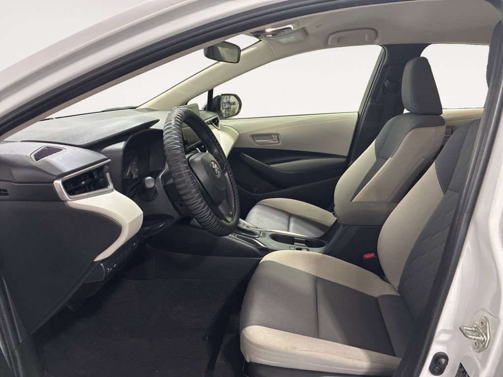 Used 2024 Toyota Corolla LE w/ LE Convenience Package FWD image 10