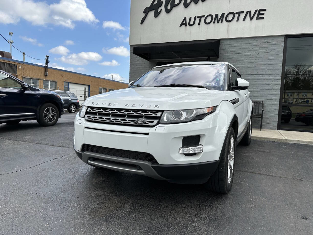 Used 2014 Land Rover Range Rover Evoque Pure Plus image 2