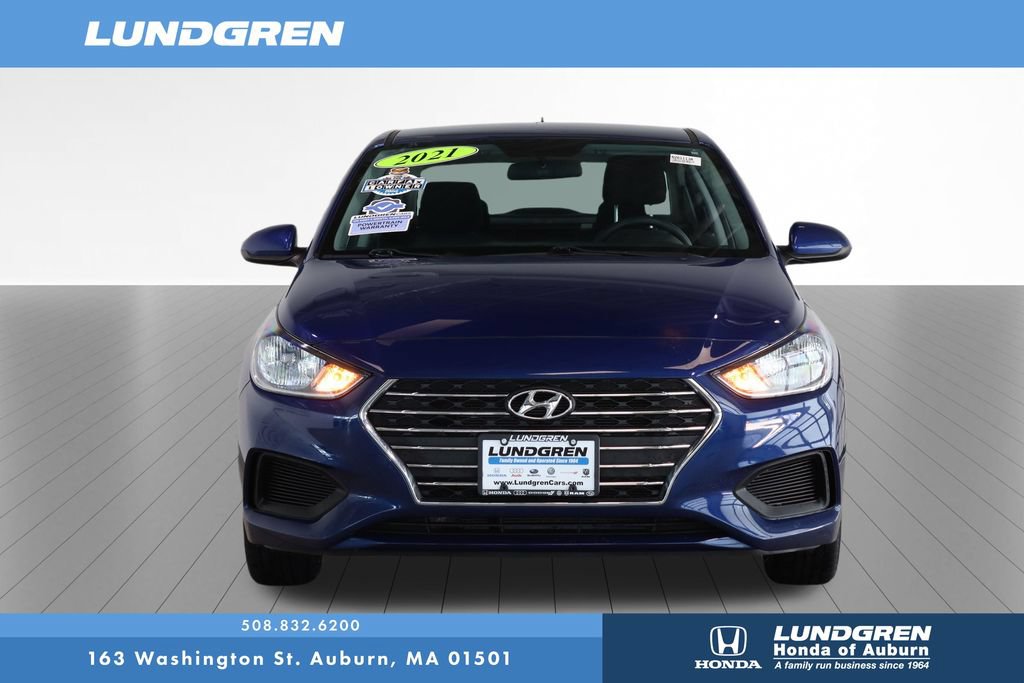 Used 2021 Hyundai Accent SE FWD image 2