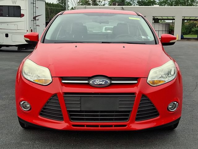 Used 2012 Ford Focus SE w/ SE Winter Pkg FWD image 4