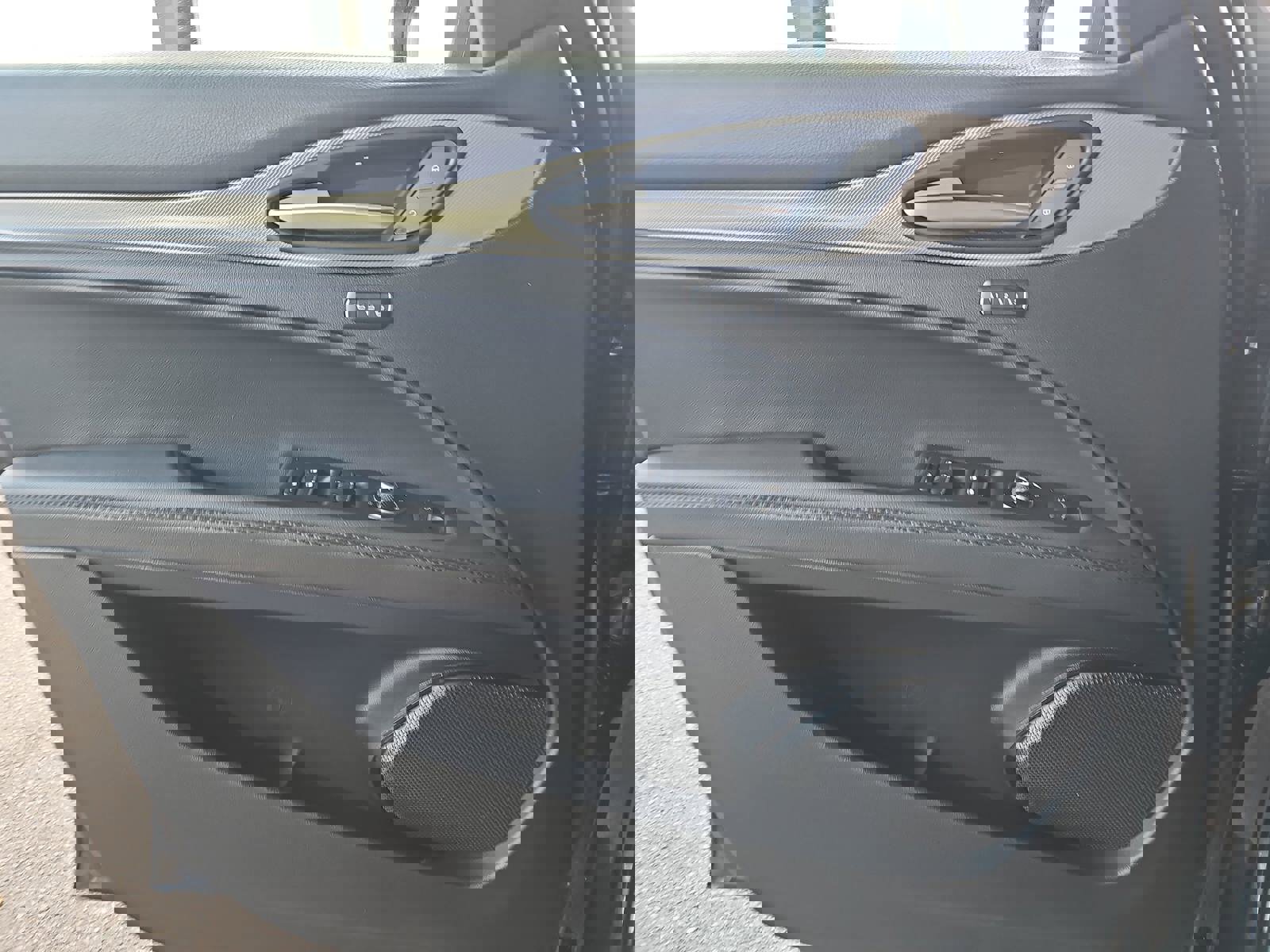 Used 2024 Alfa Romeo Stelvio Veloce image 28