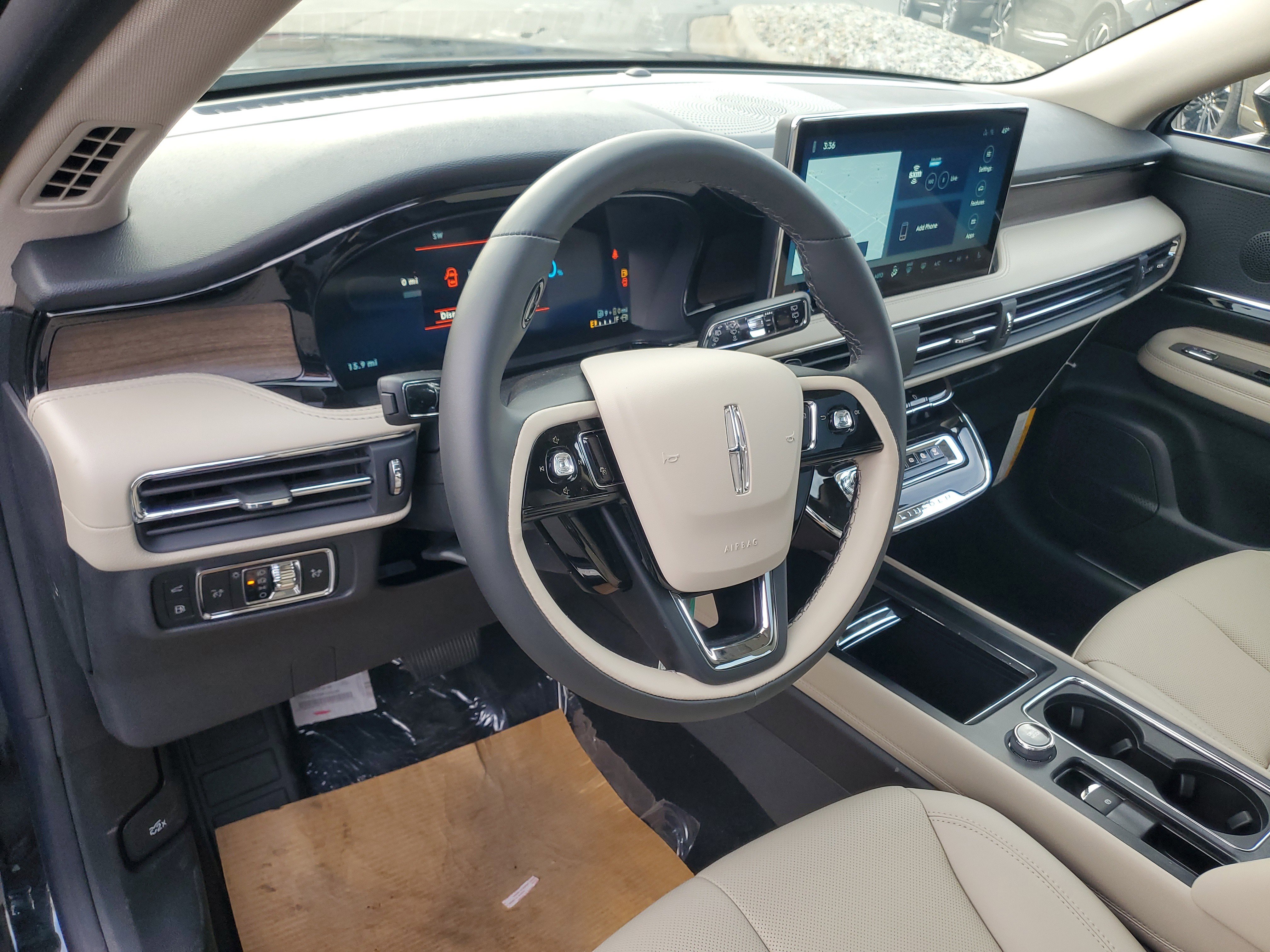 New 2025 Lincoln Corsair Grand Touring image 13