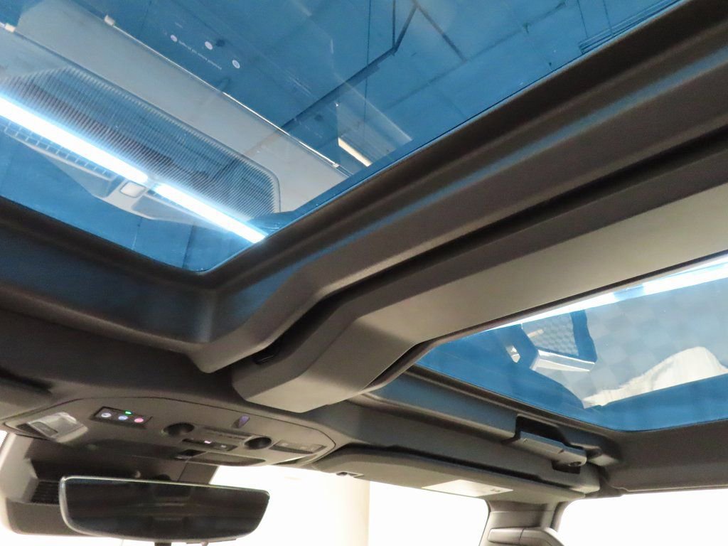 Used 2025 GMC Hummer EV 2X AWD/4WD image 30