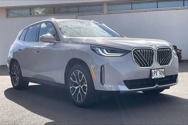 Certified 2025 BMW X3 xDrive30i w/ Premium Package image 2