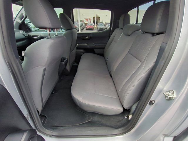 Certified 2019 Toyota Tacoma TRD Off-Road AWD/4WD image 16