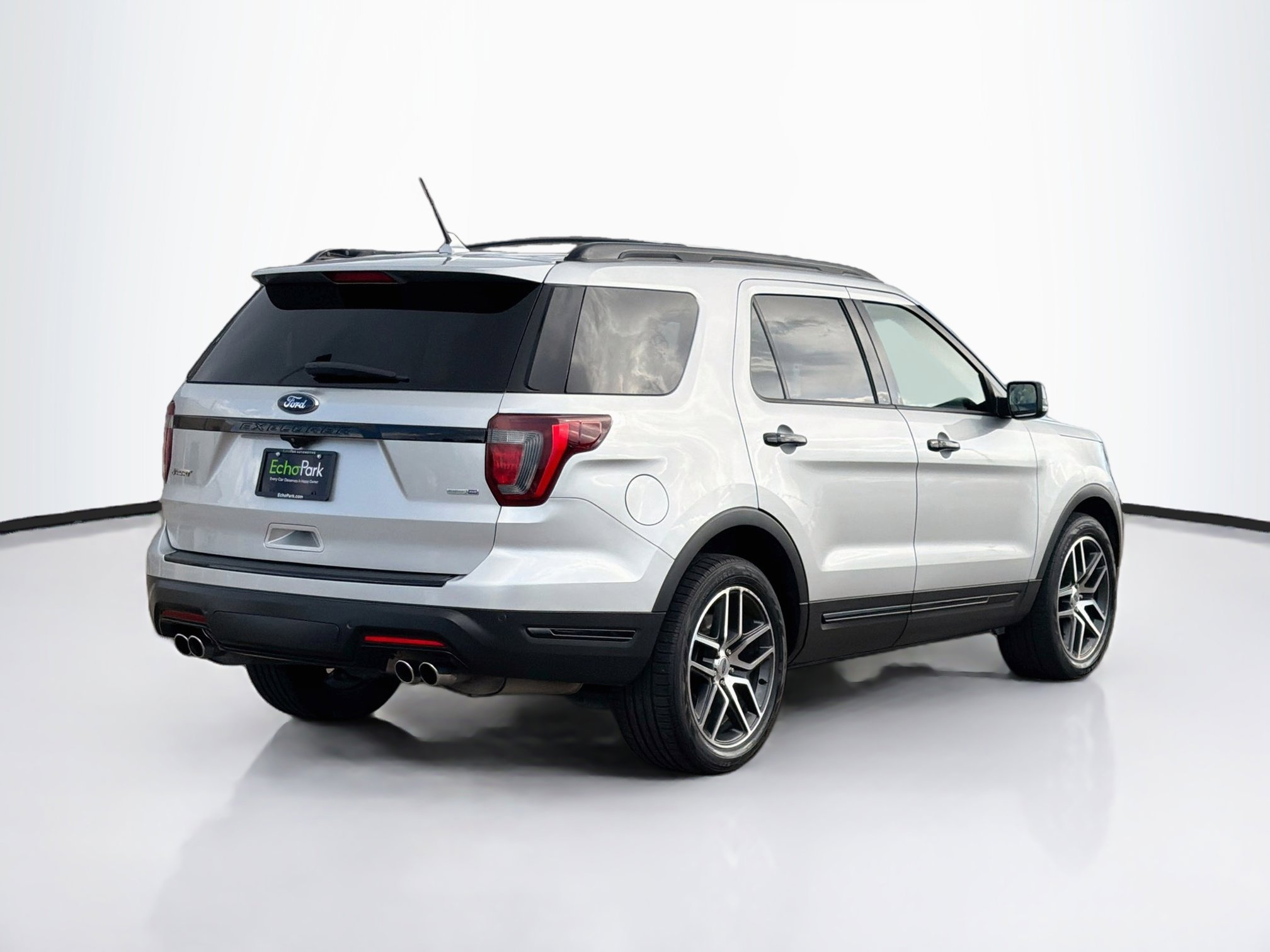Used 2018 Ford Explorer Sport w/ Equipment Group 401A AWD/4WD image 9
