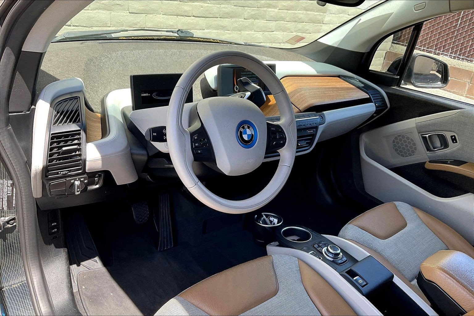 Used 2016 BMW i3 image 13