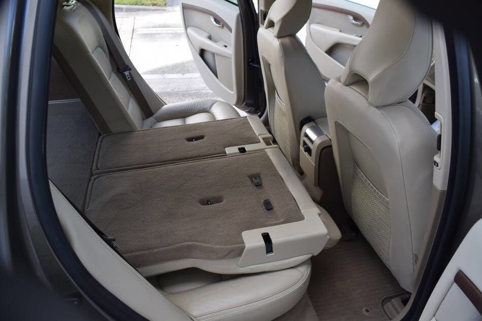 Used 2011 Volvo XC70 3.2 w/ Premium Pkg image 79