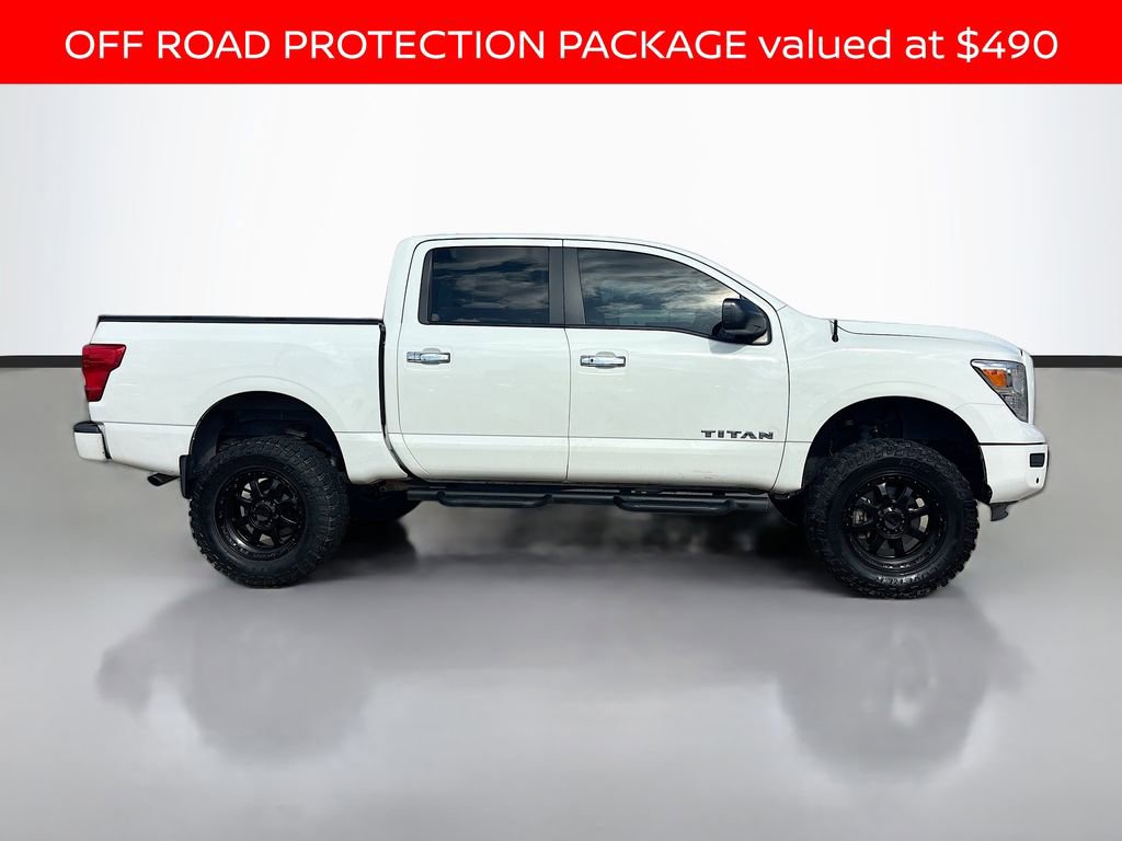 Used 2021 Nissan Titan SV w/ SV Convenience Package AWD/4WD image 4