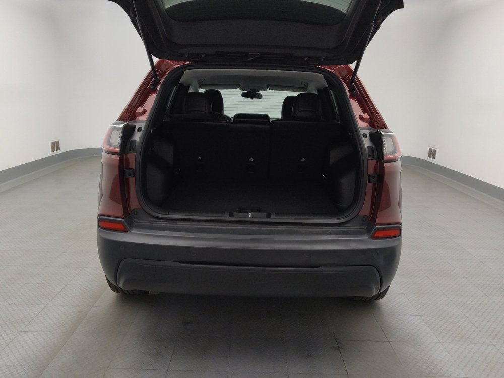 Used 2020 Jeep Cherokee Latitude Plus FWD image 29