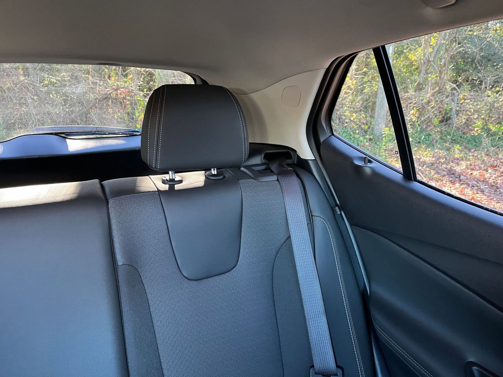 Used 2025 Buick Encore GX Preferred image 35