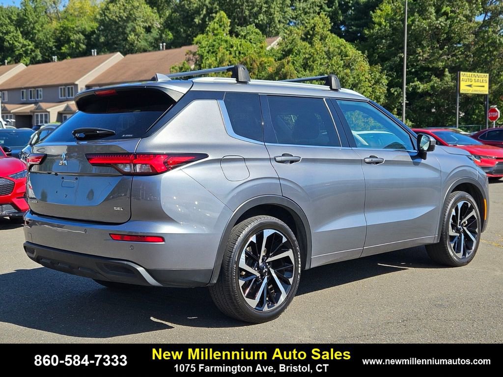 Used 2022 Mitsubishi Outlander GT image 5