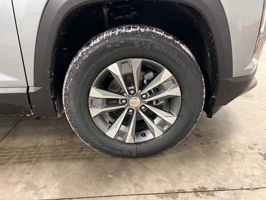 New 2026 Chevrolet Equinox LT w/ Convenience Package II image 18