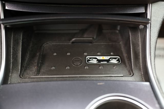 Used 2016 Chevrolet Impala LTZ w/ Enhanced Convenience Package image 30