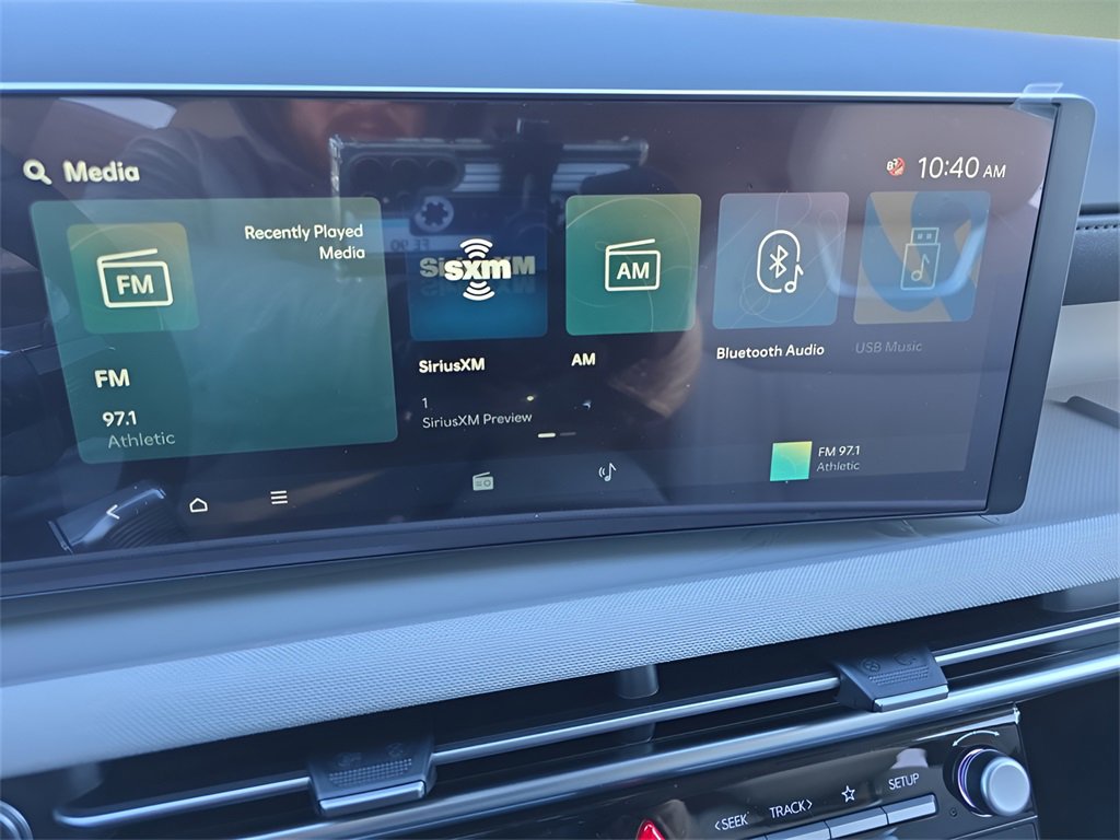 New 2025 Hyundai Tucson Limited image 24