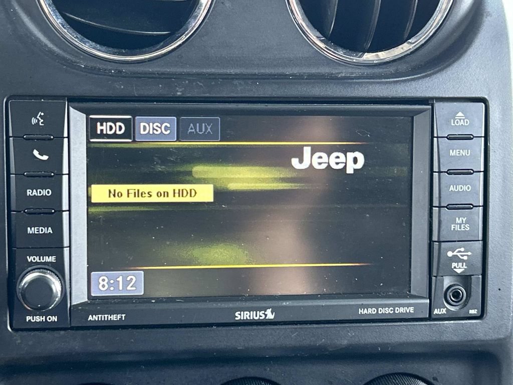 Used 2016 Jeep Patriot Latitude AWD/4WD image 31