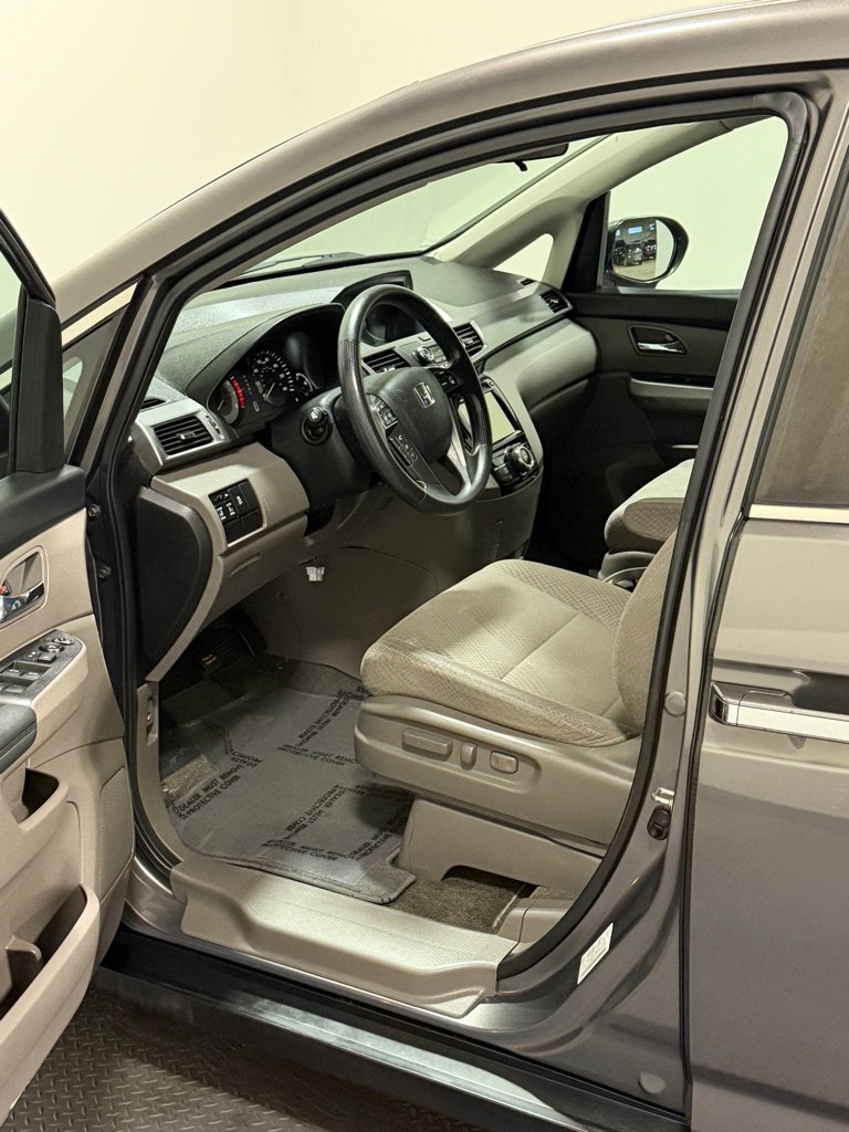 Used 2014 Honda Odyssey EX image 8