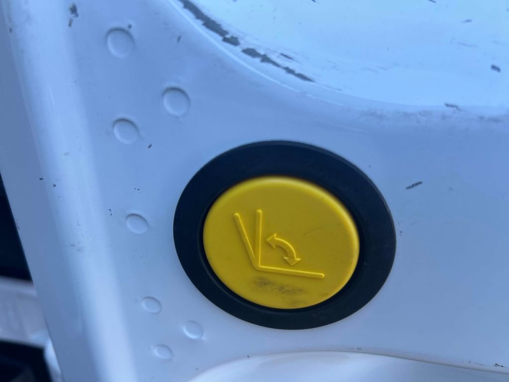 Used 2022 Ford Transit Connect XL image 14