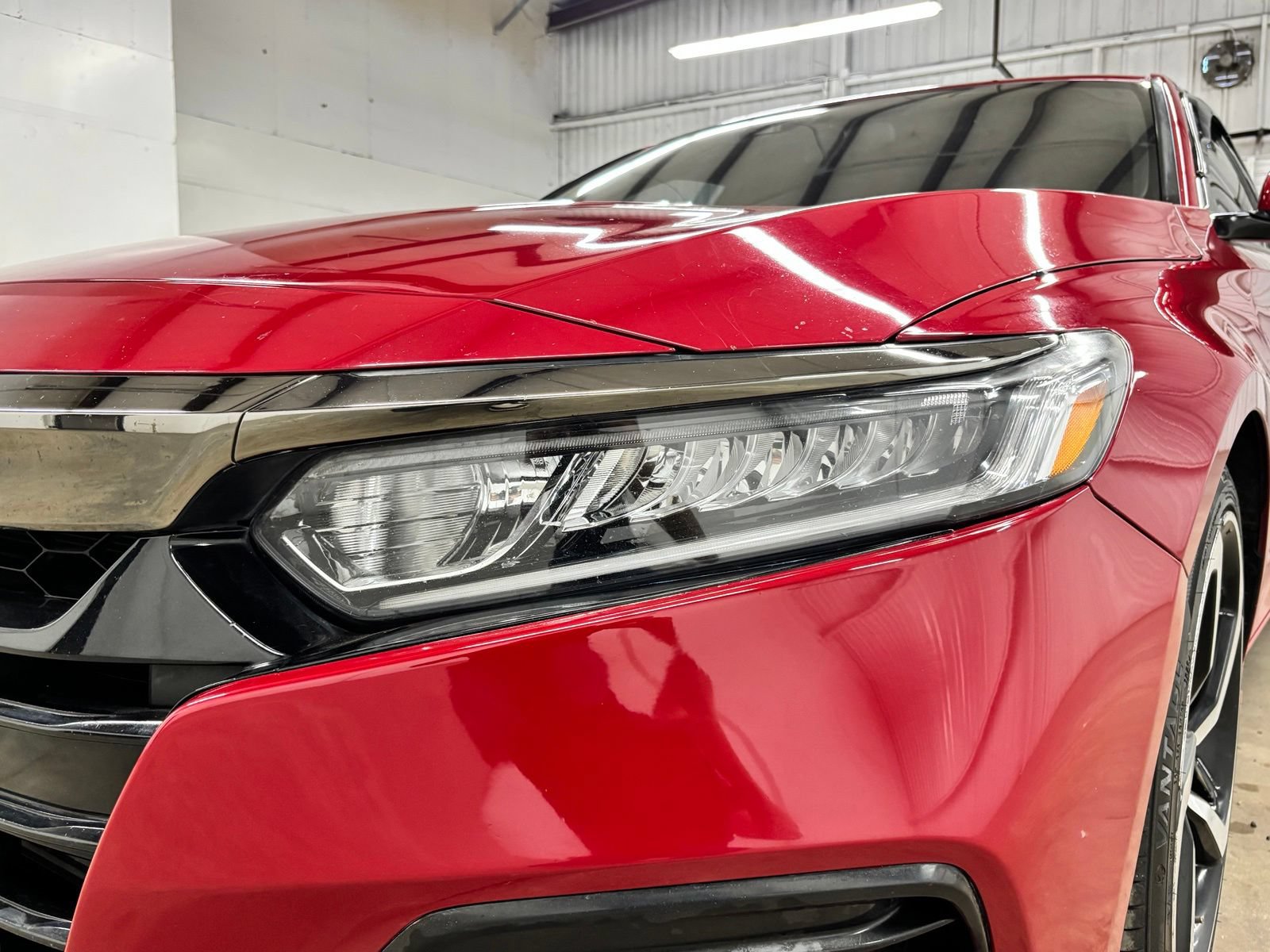 Used 2019 Honda Accord Sport image 9
