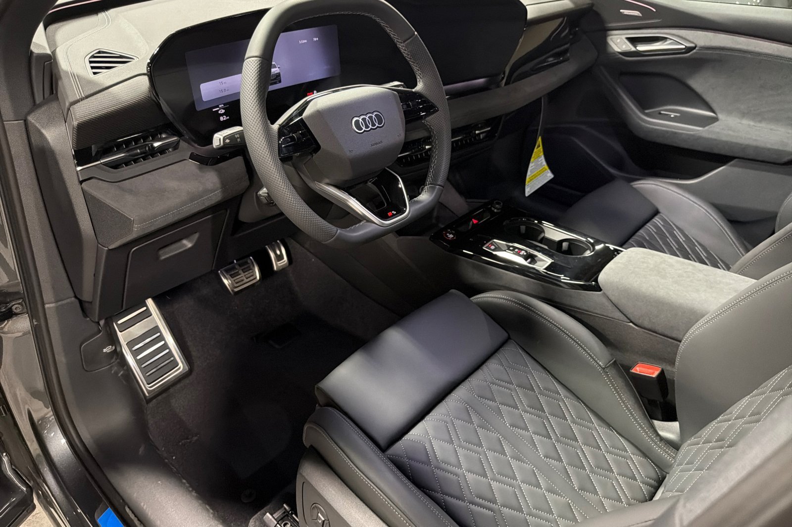 New 2027 Audi SQ6 e-tron Premium Plus AWD/4WD image 9