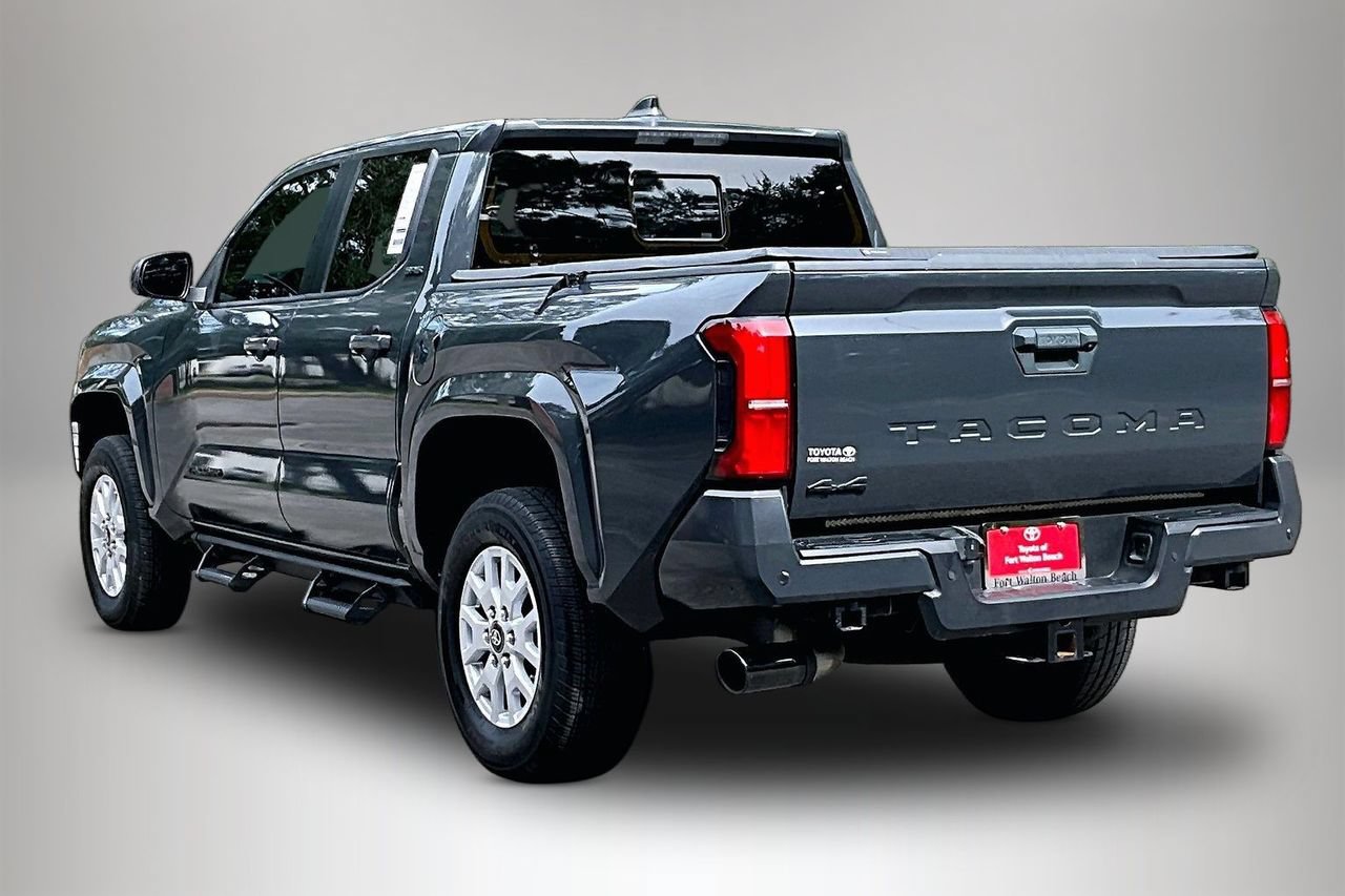 Used 2024 Toyota Tacoma SR5 AWD/4WD image 4